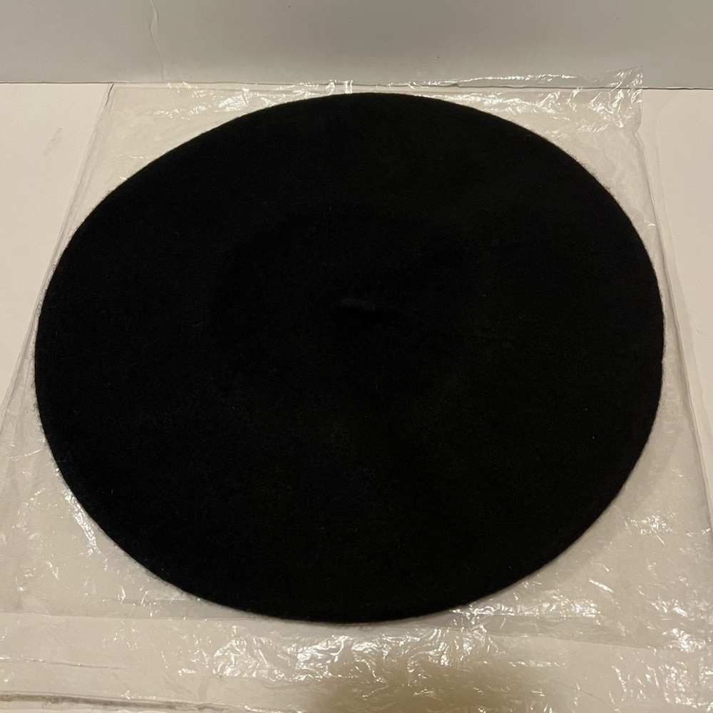 NWT WOMEN’S FREE PEOPLE MARGOT SLOUCHY BERET.